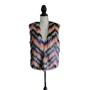 Furious Fur The‎ Ethical Choice Faux Fur Vest Women's Size Medium Chevron